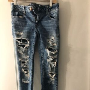 AEO distressed skinny jeans